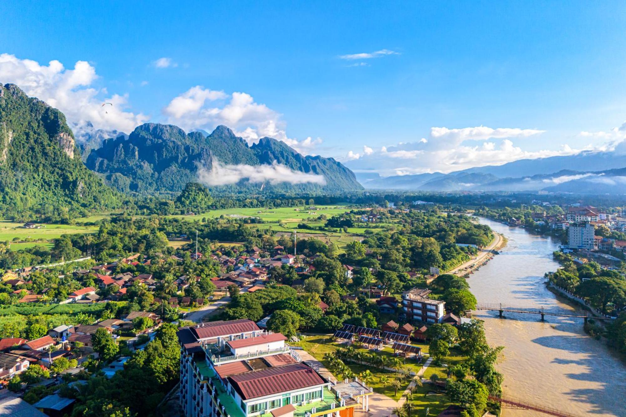 Lisha The Grand Riverside Hotel Vang Vieng Zewnętrze zdjęcie