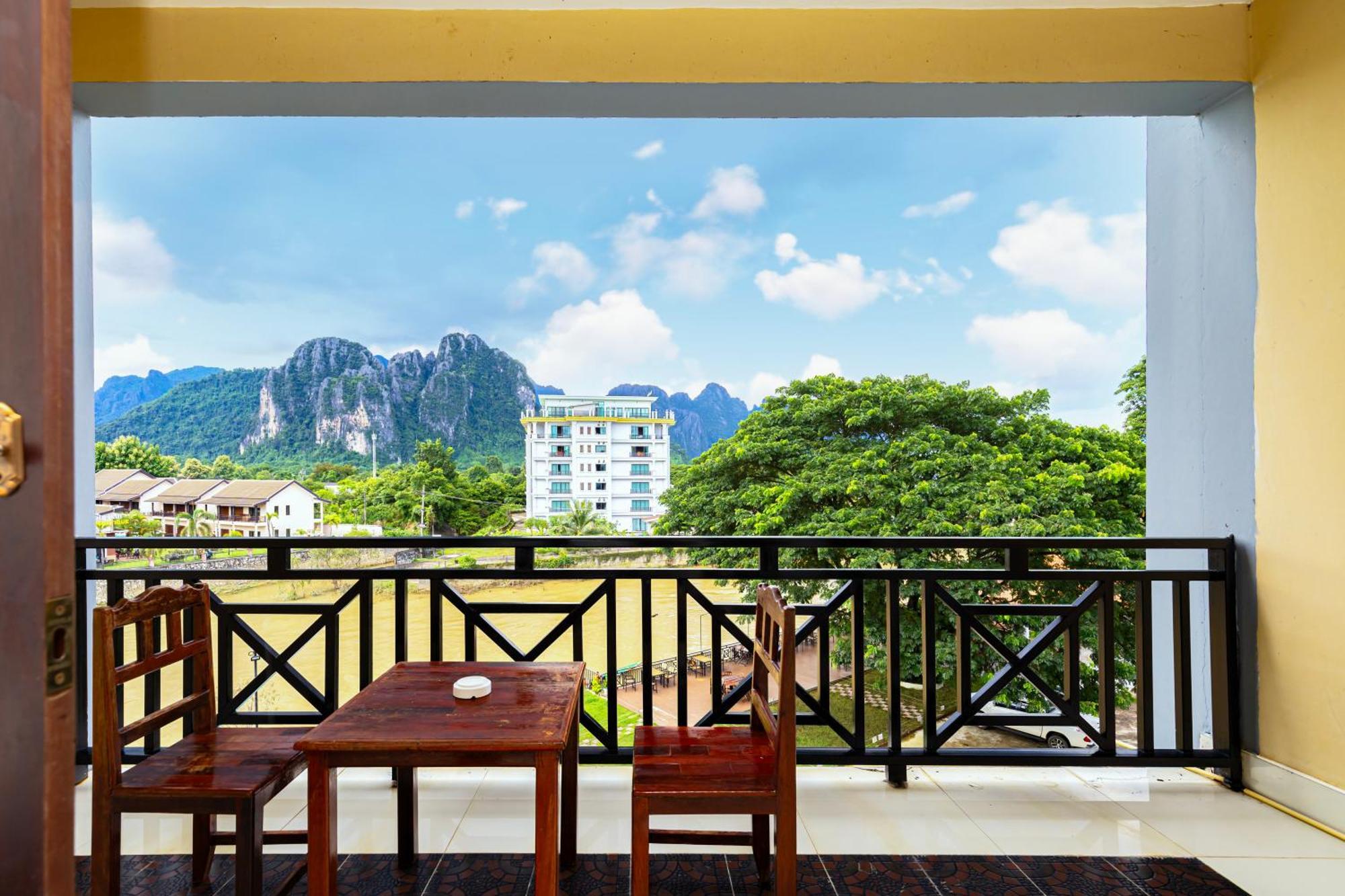 Lisha The Grand Riverside Hotel Vang Vieng Zewnętrze zdjęcie